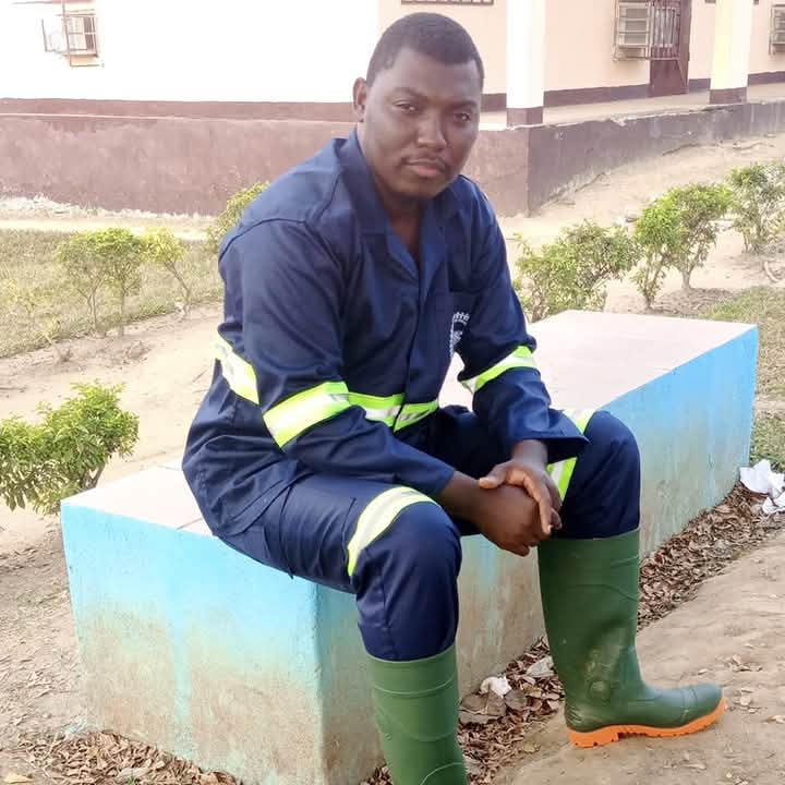 M. FOE MBALLA JosephService Technique